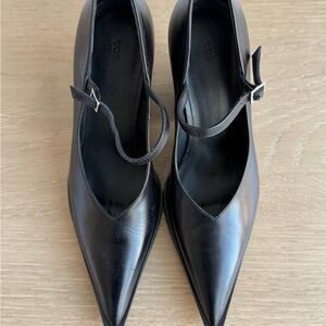 COS Black Pointed leather Mary Jane